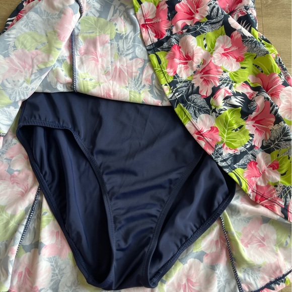A SHORE FIT Women's Floral Swim Dress SZ 10 - Picture 2 of 6